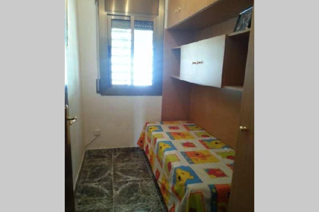 Apartamento Entre La Playa Y La Montana Calafell Bagian luar foto