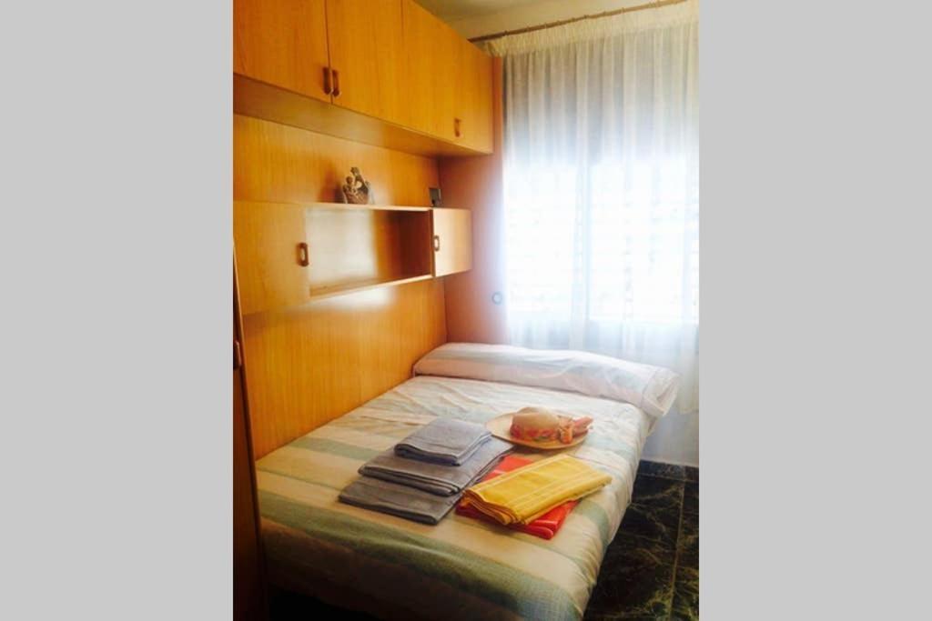 Apartamento Entre La Playa Y La Montana Calafell Bagian luar foto